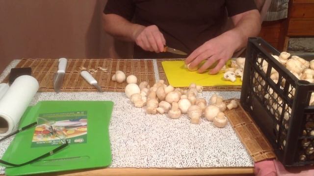 Грибы, 50 кг смотреть онлайн