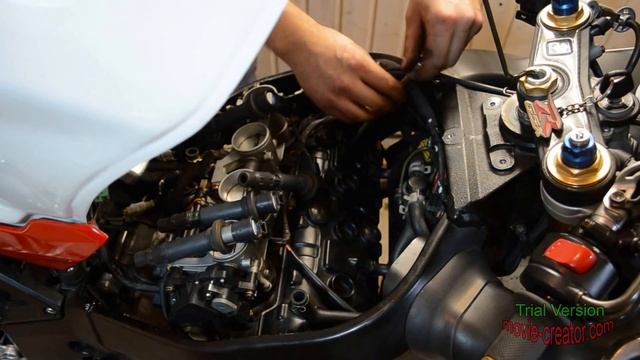 замена свечей зажигания suzuki gsxr600 k5 смотреть онлайн