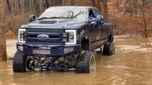 Я купил Ford F350 за 102 000$ для тестирования | WhistlinDiesel На Русском.