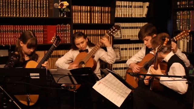 НОЧНОЙ ЭКСПРЕСС смотреть онлайн