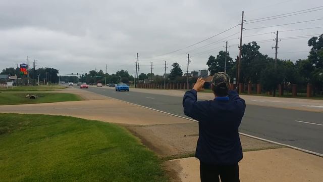 2014 corvette stingray vs 2011 Mustang 5.0 смотреть онлайн