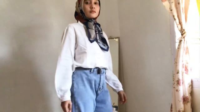 MIX & MATCH OUTFIT JADUL (HOW TO STYLE VINTAGE CLOTHES) || OUTFIT IDEAS BY CHICA CAMELIA смотреть онлайн