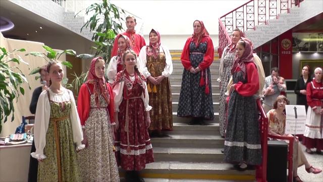 Православный клуб "Трилистник"_Презентация каргопольских сарафанов_май 2016 смотреть онлайн