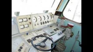 Советский тепловоз ТЭП80-0002 установил рекорд скорости в 1993 году.Скорость 271км/ч.
