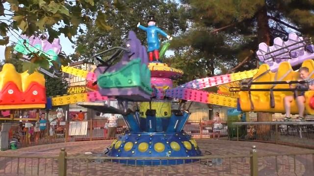 ГЕЛЕНДЖИК ПАРК АТТРАКЦИОНОВ - ( часть 7 ) август 2017 г . смотреть онлайн