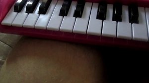 Гимн России на розовом синтезаторе от Димчика Тимофеева.