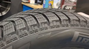 Фрикционные зимние шины Pirelli Ice Zero FR нарезка видео обзор
