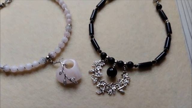 Чокеры с натуральными камнями