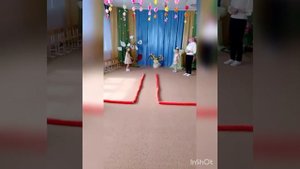 Эко - платья из обоев! Дефиле подготовительной группы МБОУ детский сад14