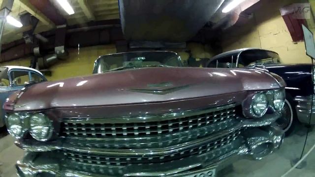 Музей Ретро-автомобилей (Old USSR, USA, GB, Muscle Cars) смотреть онлайн