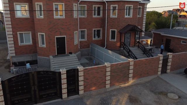 Баварская кладка в облицовке коттеджей - коллекция Flash Аккорд Coral смотреть онлайн