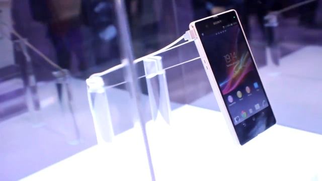 #2013CES: Un tour por el booth de Sony смотреть онлайн