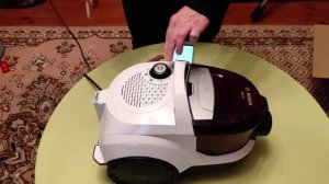 Пылесос Bosch BGS1U1800