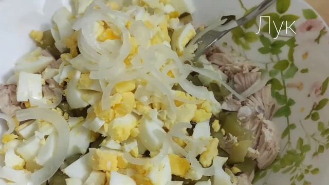 Простой пп салат из куриной грудки. #кухнясБородиной #готовитьпросто #новыйрецепт #пп