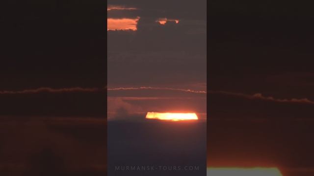 Памятник «Алёша» на фоне заходящего солнца ?