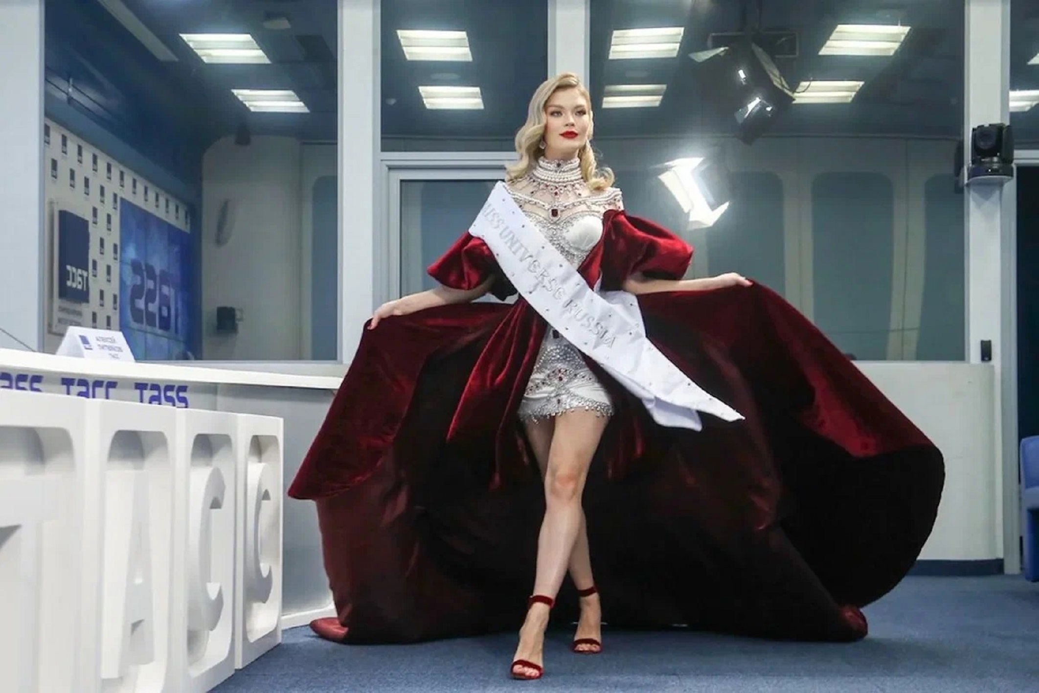 Анна Линникова Мисс Вселенная 2023