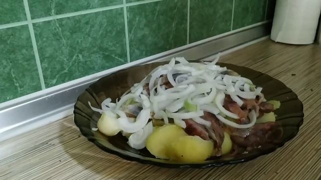 Салат по деревенски картофель с селёдкой