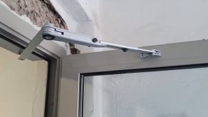 Доводчик Geze с тягой рычагом с фиксацией открытого положения