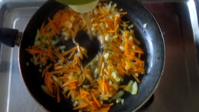 Ячневый суп с куриной грудкой