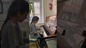 Сонатина 1,часть 3. , А.Диабелли. Исполняет Михнева Таисия, 3 класс , г.Одесса