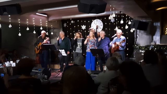 25.12.2022 г. Ансамбль "Песни нашего века " в бард-кафе "Гнездо глухаря". Памяти Леонида Сергеева. смотреть онлайн