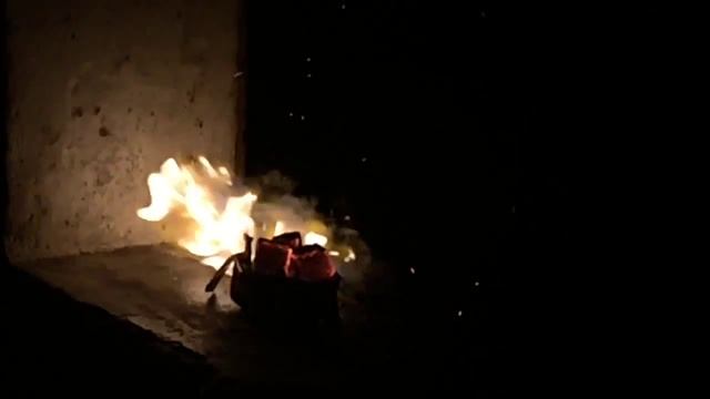 Как разжигать уголь кальяна в городских условиях смотреть онлайн