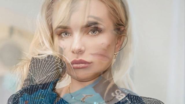 Licenziata per due foto senza veli смотреть онлайн