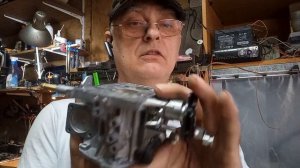 Продтекание топлива из-под осей дроссельных заслонок.ВАС ИСТ ДАСС