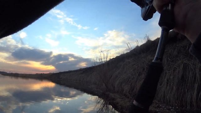 Вечерняя рыбалка на спиннинг. смотреть онлайн