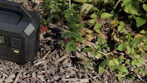 Nitecore NES500 Power Station and FSP100 Solar Panel Review: A Perfectly Portable Power Pair