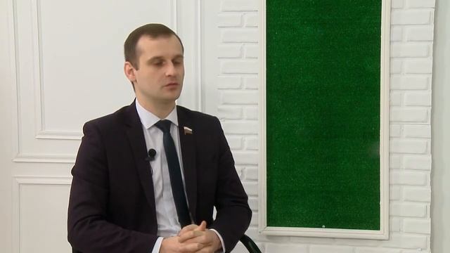 Сенатор Совета Федерации от Смоленской области Сергей Леонов о законопроектах, внесенных в Госдуму смотреть онлайн