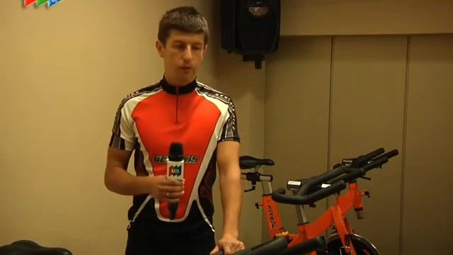 Живи з енергією. Вело-аеробіка, спінінг смотреть онлайн