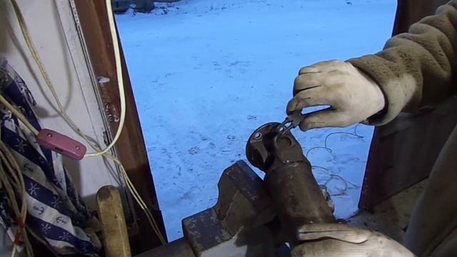 Авторемонт. Замена крестовины. Нива. ВАЗ- 2121. смотреть онлайн