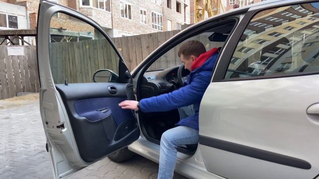 Пежо 206 зачем так делать  ?