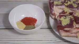 Как засолить свиную грудинку в домашних условиях