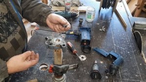 Замена подшипника на ручном фрезере Фиолент