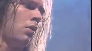 Paul Gilbert Mr Big live guitar solo