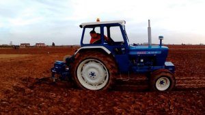 1976 Ford 4100 3.0 Litre 3-Cyl Diesel Tractor (52HP) With Ransomes Plough