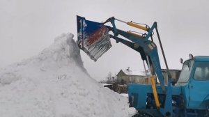 НАЧАЛО 2021. МТЗ С КУНОМ БЕЗ ПЕРЕДКА ЧИСТИТ СНЕГ