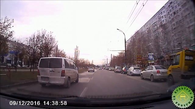 Авто приколы: Пешеходы на дорогах (Выпуск 3)