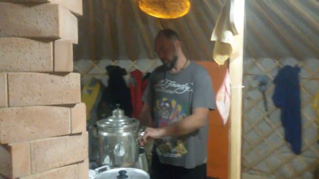 Юрта с баней за стеклом. Первый тренинг в юрте. Обеденный перерыв. Ivan Boyarintsev смотреть онлайн