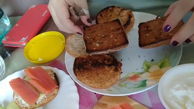 ВЛОГ: Прогулка в парке. Рецепт бутербродов с красной рыбой смотреть онлайн