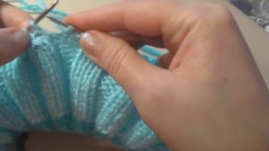 Как связать манишку.