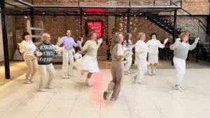 Дилижанс - Новогодняя ZUMBA FITNESS CHOREO /sweetlatindance