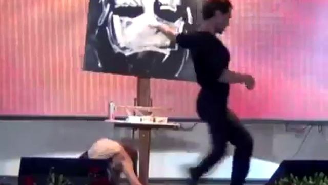 шоу Танцующий Художник