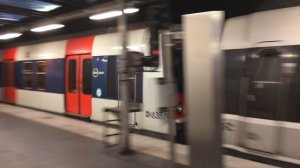 (Paris) Spot en Gare de Châtelet les Halles sur le RER A et B