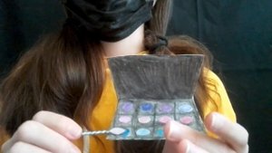 АСМР сделаю макияж бумажной косметикой // ASMR doing makeup with paper cosmetics
