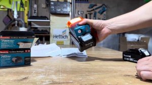 Огляд USB адаптера з ліхтарем Makita ML011G з лінійки XGT