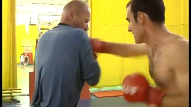 БОЙЦОВСКИЙ КЛУБ РЕСЛИНГ СТАЙЛ. ТРЕНИРОВКА (sport video архив Мастера "ИЗ"). смотреть онлайн