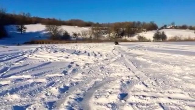 Дрифт квадроциклом по льду ? смотреть онлайн